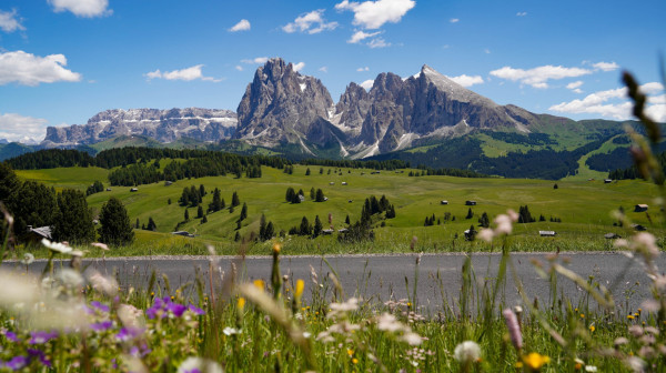 Tri vrha pod opsadom turista: Gužve na Dolomitima, lokalci besni zbog "napada" VIDEO