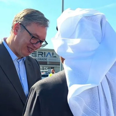 Vučić ispratio šeika bin Zajeda: "Rastanak sa prijateljem uvek nosi posebne emocije" VIDEO