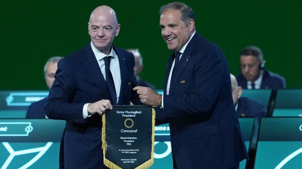 Rat za tron FIFA počinje: Stiže čovek koji bi mogao da sruši Infantina