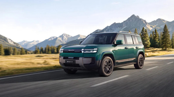 BYD izaziva Land Rover: Kineski SUV je skoro 20.000 evra jeftiniji od Defendera FOTO