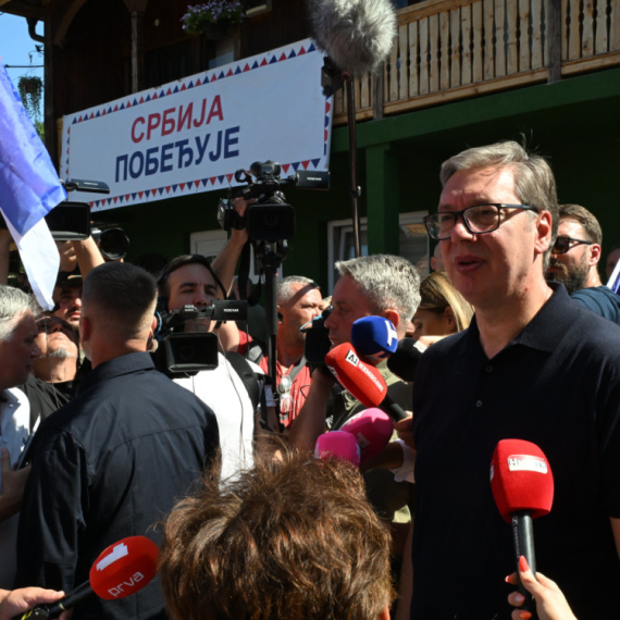 Vučić planira ulaganja u selo Temska: "Očekujte značajno povećanje plata i penzija"