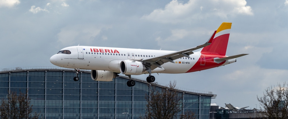 Nova drama na splitskom aerodromu: Avion iz Madrida ostao blokiran na pisti zbog pucanja gume