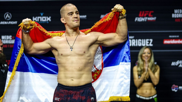 Valentin "udavio" Todorovića!