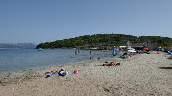 Fekalije u moru u Hrvatskoj, u vodi pronađena bakterija: Svi upozoreni