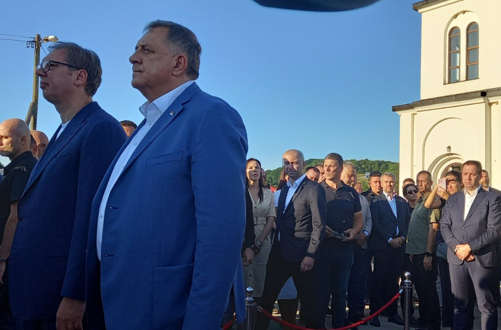 Vučić i Dodik na obeležavanju slave hrama u Sitnici FOTO