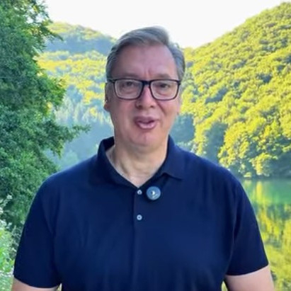 Vučić se oglasio iz Republike Srpske; Važna poruka: "Mir i fokus na ekonomiju su apsolutni prioritet Srbije"