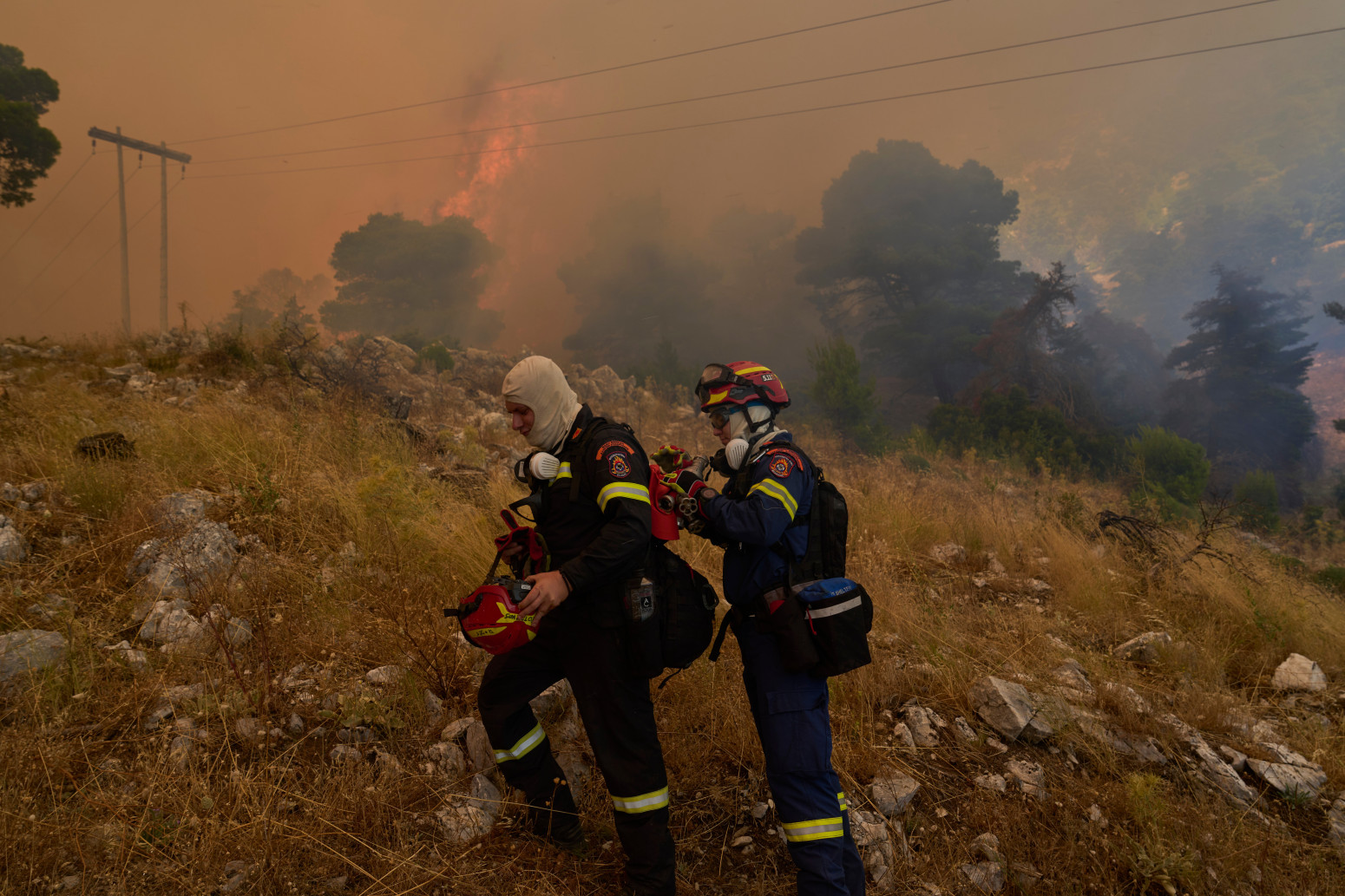 Grčka gori četvrti dan: Vatrena stihija juri ka Atini FOTO/VIDEO