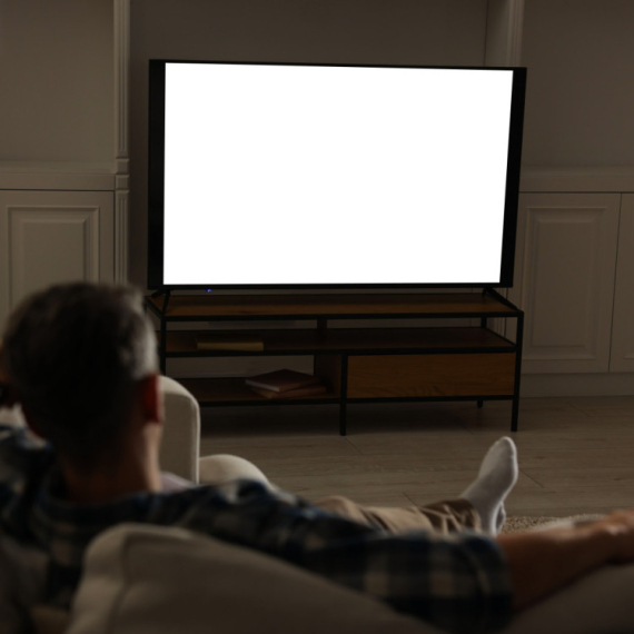 Gledaoce podelio novi triler preživljavanju napada ajkule: "Film nema smisla, sve je predvidivo"