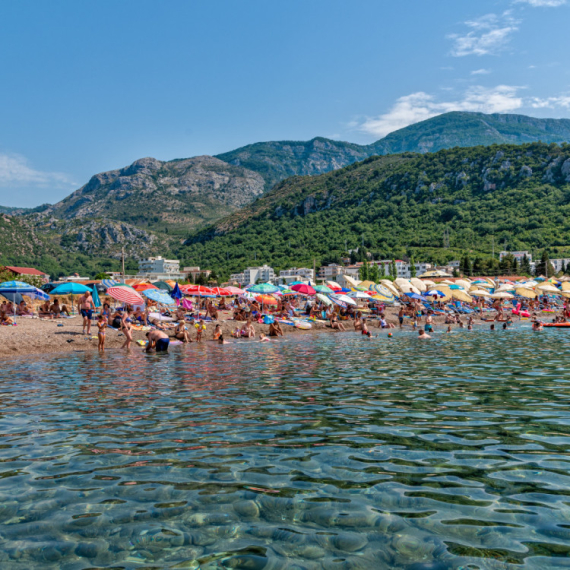 Ovo je najjeftinije letovalište na Jadranu; Postalo je pravi hit među turistima, noćenje već od 10 evra FOTO