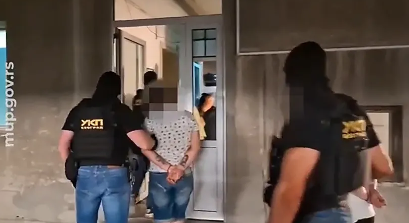 U Beogradu uhapšene tri osobe osumnjičene za teško ubistvo muškarca na Karaburmi