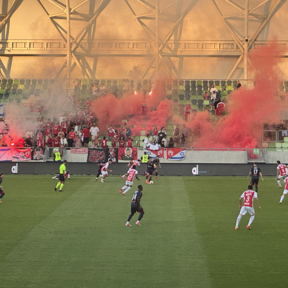 Zvezda u "paklenim" uslovima – meč je počeo!