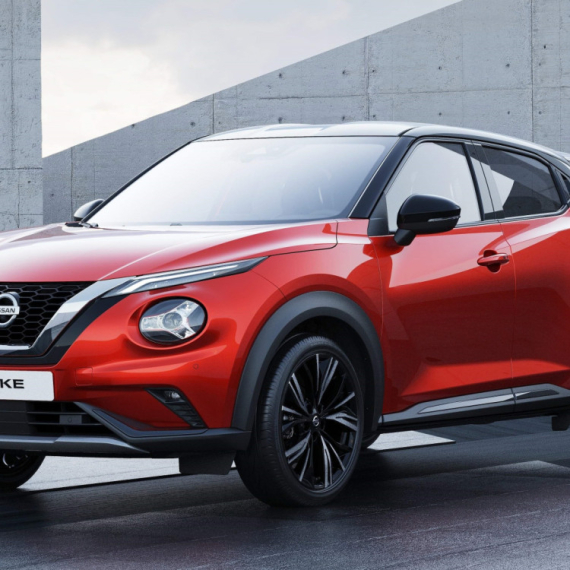 Podario nam je Nissan Juke, a sad potpuno preuzima kormilo