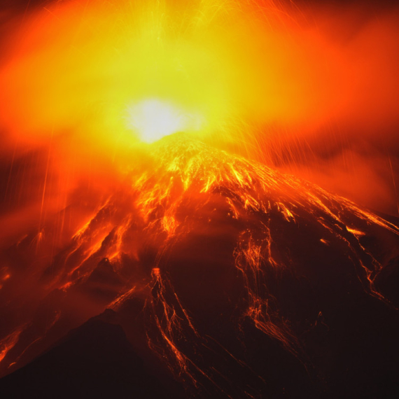 Eruptirao Fuego; Najviši nivo uzbune – evakuisani najmanje 1.700 ljudi FOTO/VIDEO