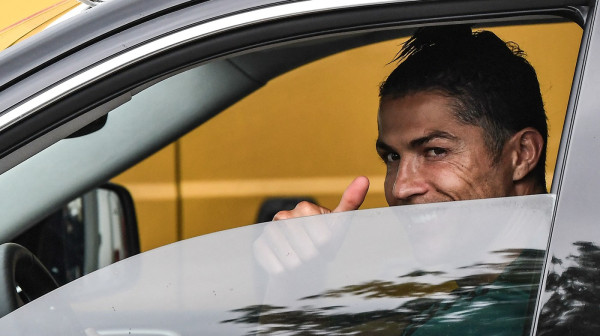 "Moje igračke": Ronaldo pokazao luksuznu garažu FOTO