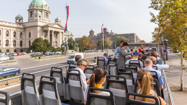 Romantika pod zvezdama, Beograd iz druge perspektive: Od petka kreću večernje vožnje otvorenim autobusom