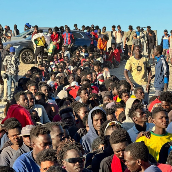 Seuta u kritičnoj situaciji; Na hiljade migranata i dalje u gradu