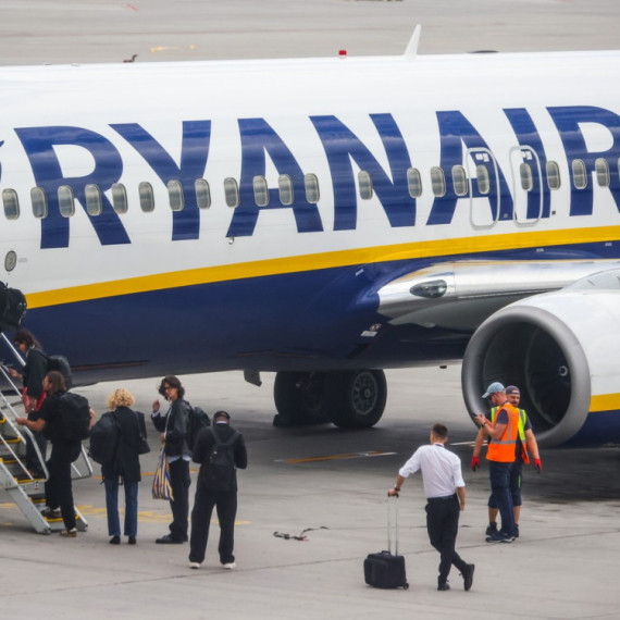 Srbin koji je umalo ispao iz aviona tuži tri kompanije: Čeka ga višegodišnja pravna bitka