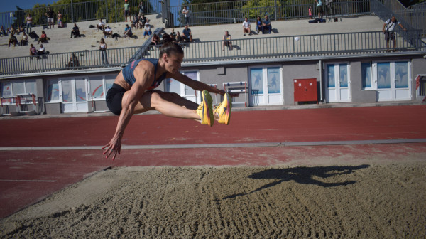 Ivana Španović rutinski do finala u Birmingemu
