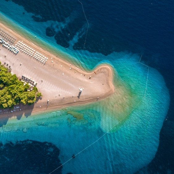 Plaža u susedstvu među pet najlepših na svetu: Na svakoj slici izgleda drugačije, evo i zašto FOTO
