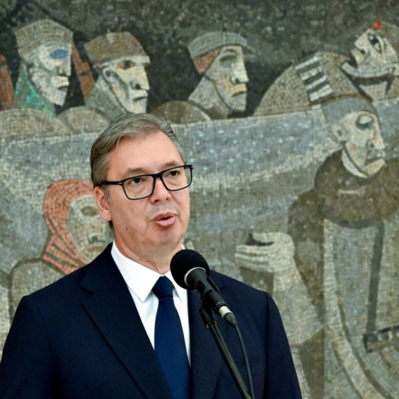 Vučić: "Žale jer ne mogu da se pohvale ličnim doprinosom ubijanja Srba"; "Ponosan sam što sam im glavna meta"