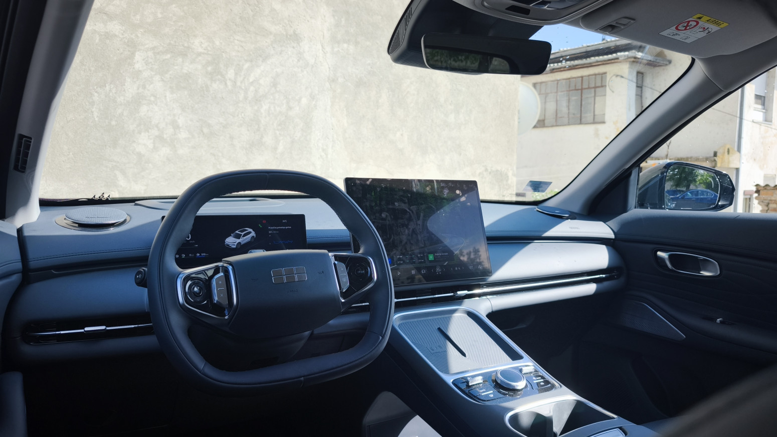 Vozili smo: Geely Starray EM-i – super hibrid na našem testu