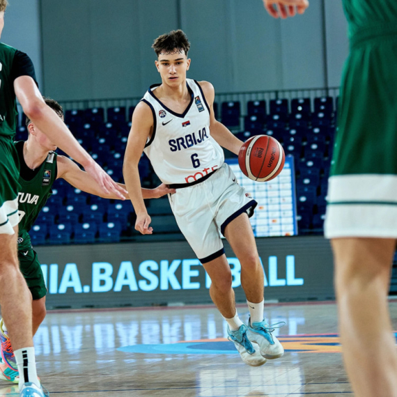 Litvanija srušila Srbiju na startu Evrobasketa – dominirao Šarunasov bratanac
