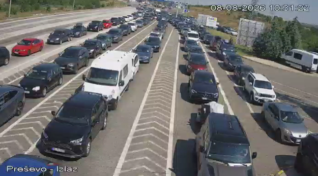 Pakao na graničnim prelazu sa Hrvatskom, čeka se duže od tri sata: Važno obaveštenje nadležnih