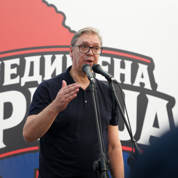 Vučić: "Izbori najkasnije za tri meseca"; "Važno je da se ne igramo sa sudbinom naše zemlje i naše dece"