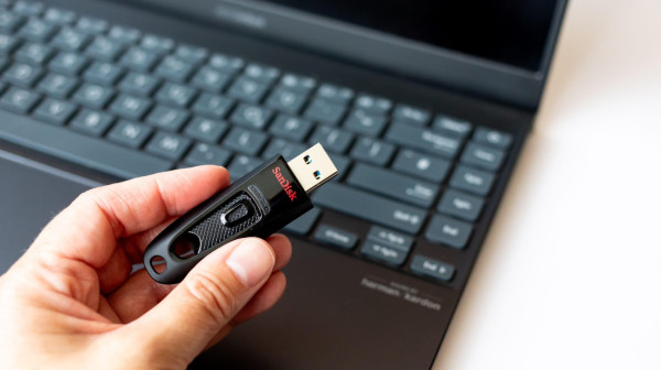 Da li su USB diskovi stvarno mrtvi? Iznenadni preokret vratio ih je u igru