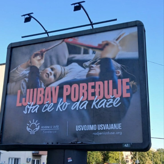 Otkriveno ko stoji iza poruke "Ljubav pobeđuje"