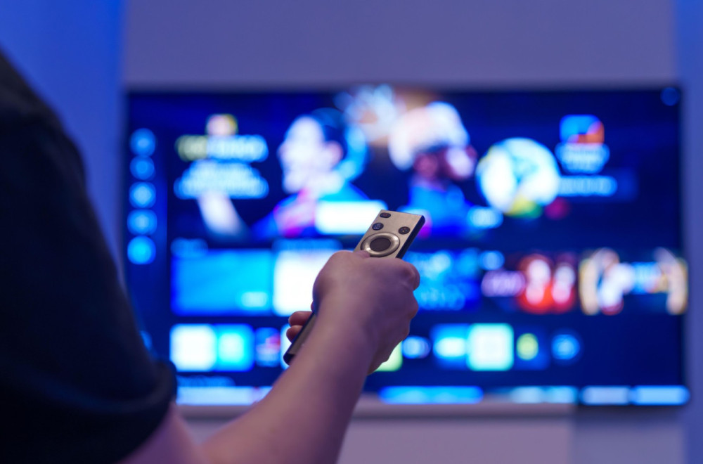 Roku pokrenuo TV kanal koji emituje samo AI "splačine": Reakcije su hit na mreži
