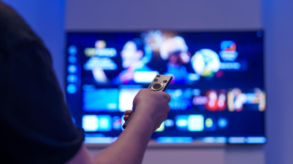 Roku pokrenuo TV kanal koji emituje samo AI "splačine": Reakcije su hit na mreži