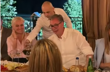 Vučić na Kokinom Brodu: Ni na Braču, ni na Hvaru, Atini ili Bodrumu – ovde je najbolji provod VIDEO