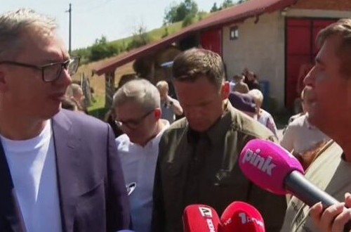 Otac teško obolele devojčice se neizmerno zahvalio Vučiću; "Danas su mi rekli, lek je odobren"
