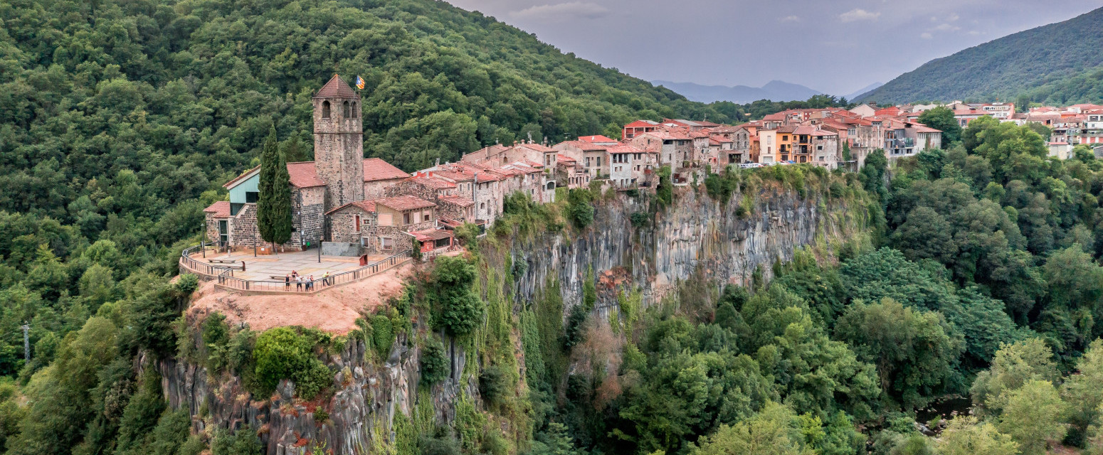 Kameni grad na ivici kanjona: Ovaj skriveni biser mnogi još uvek nisu otkrili FOTO