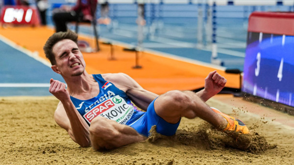 Bošković skače za medalju na EP
