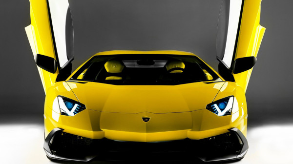 Nisu ih napravili samo zbog izgleda: Zašto Lamborghini ima čuvena "makazasta" vrata