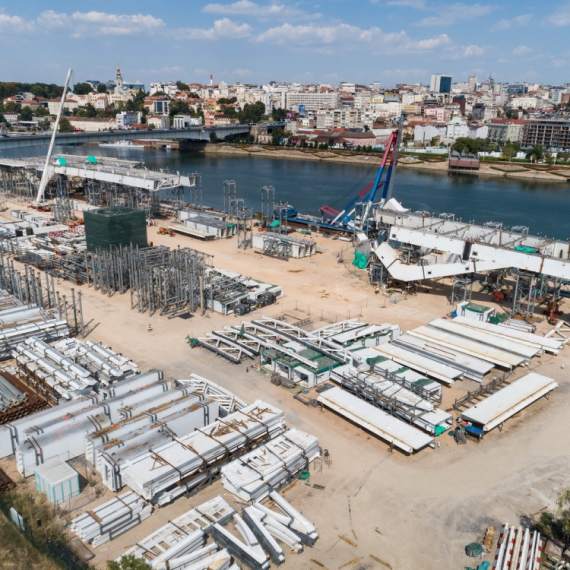 Izgradnju novog savskog mosta usporava nizak Dunav: Dizalica iz Kine zaglavljena u Konstanci