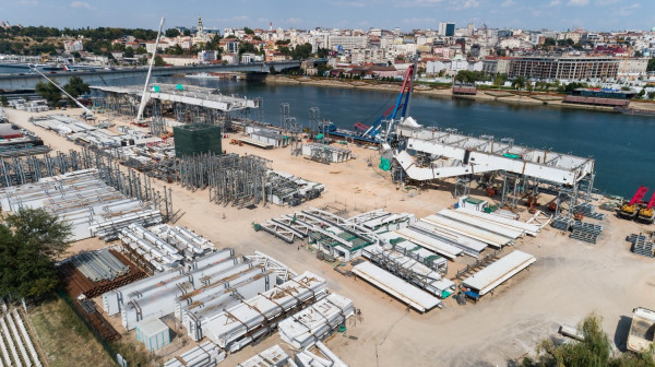 Izgradnju novog savskog mosta usporava nizak Dunav: Dizalica iz Kine zaglavljena u Konstanci