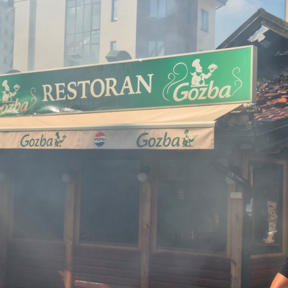 Požar na Zlatiboru; "Brzo se širi, plamen je ogroman" FOTO
