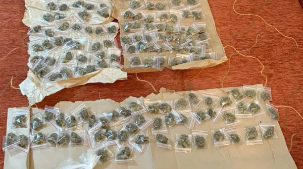 Policija upala u stan na Čukarici: Pronašli 659 paketića i oko tri kilograma droge
