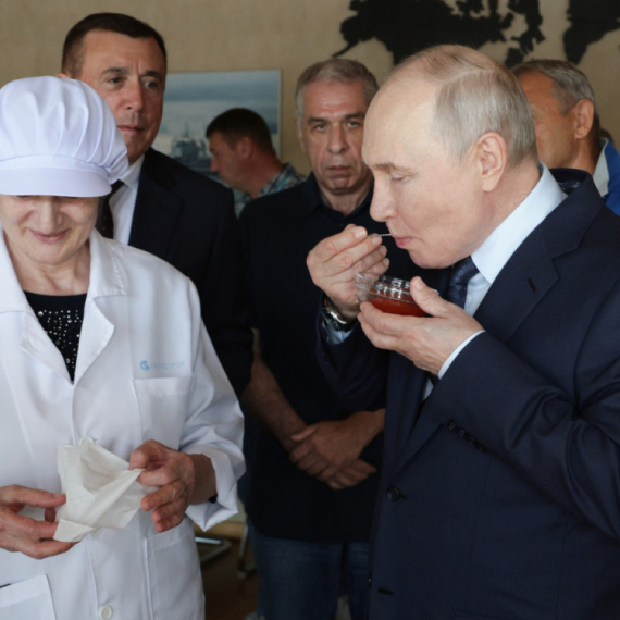 Putin je stigao i oni su pobesneli FOTO/VIDEO