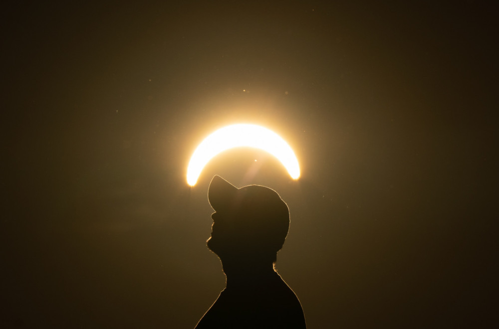 Snimak koji obilazi planetu: Da li je ovo najbolji kadar tokom pomračenja Sunca? VIDEO