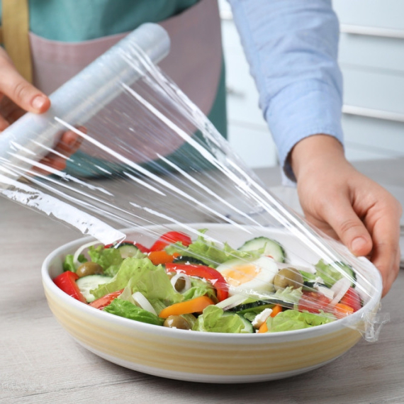 Za ove tri stvari nikada ne smete da koristite plastičnu foliju