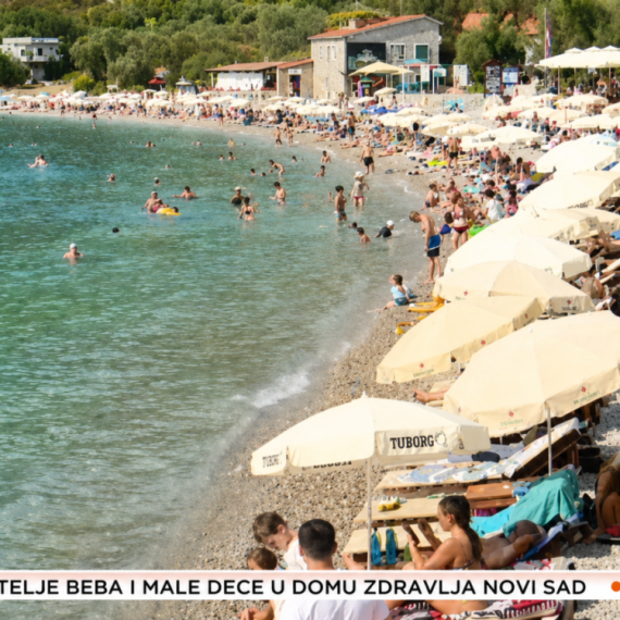 Jedna od najpopularnijih plaža u Crnoj Gori: Kako doći do nje i kakve su cene? VIDEO