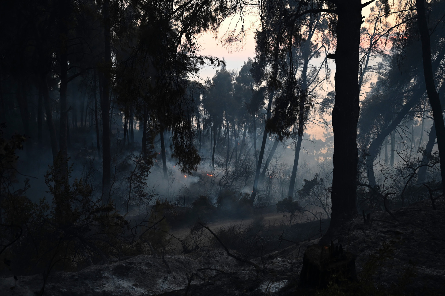 Siviri in flames, dramatic footage emerges: Houses burning, Serbs caught in the blaze VIDEO