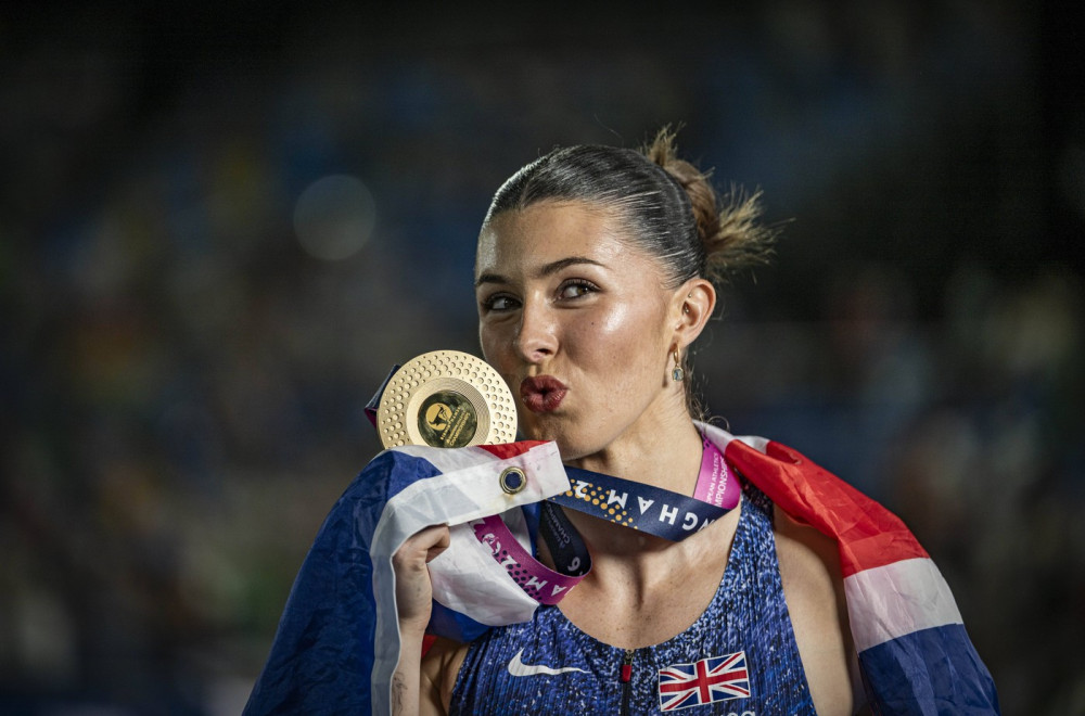 Dva od četiri, bejbi! – Britanka juri istoriju na EP