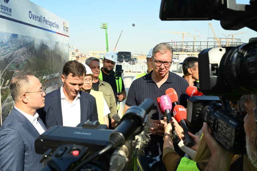 Još 400 radnika dolazi iz Kine; Vučić na EXPO gradilištu: Za tri i po meseca ovo sve mora da sija FOTO/VIDEO