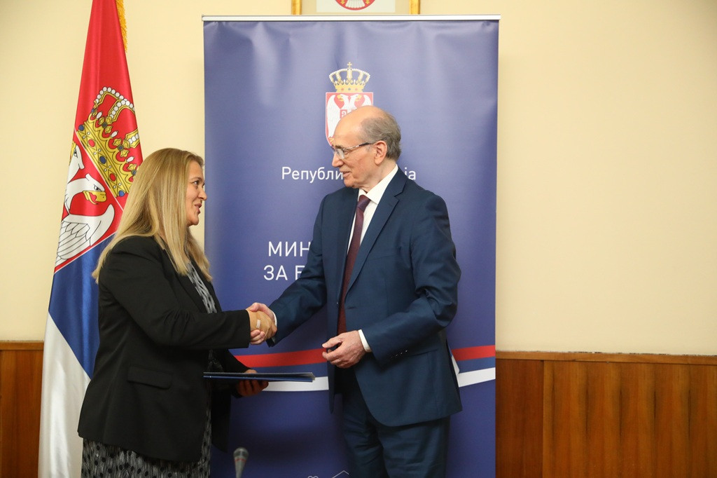 Krkobabić: Stiže prava pomoć za preduzetnike u selima; Potpisani ugovori za podršku razvoju privrede