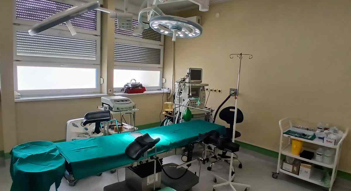 Otvorena renovirana sala za hitne carske rezove u Kruševcu